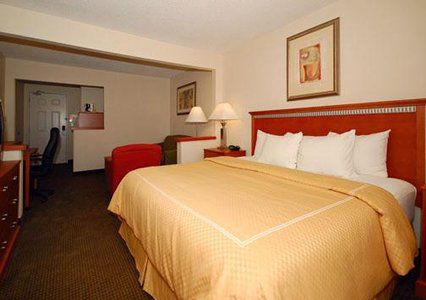 Comfort Normal University Area Hotel