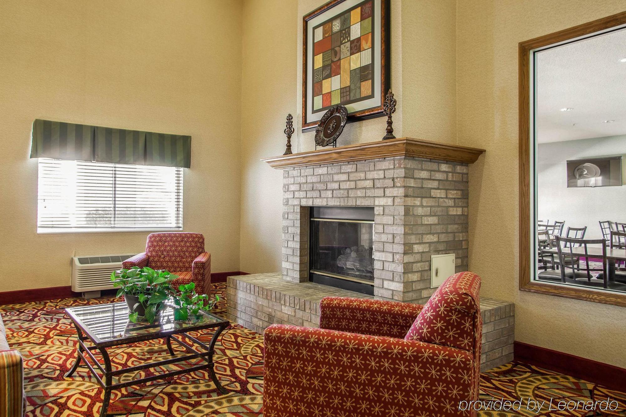 Hotel Comfort Normal University Area